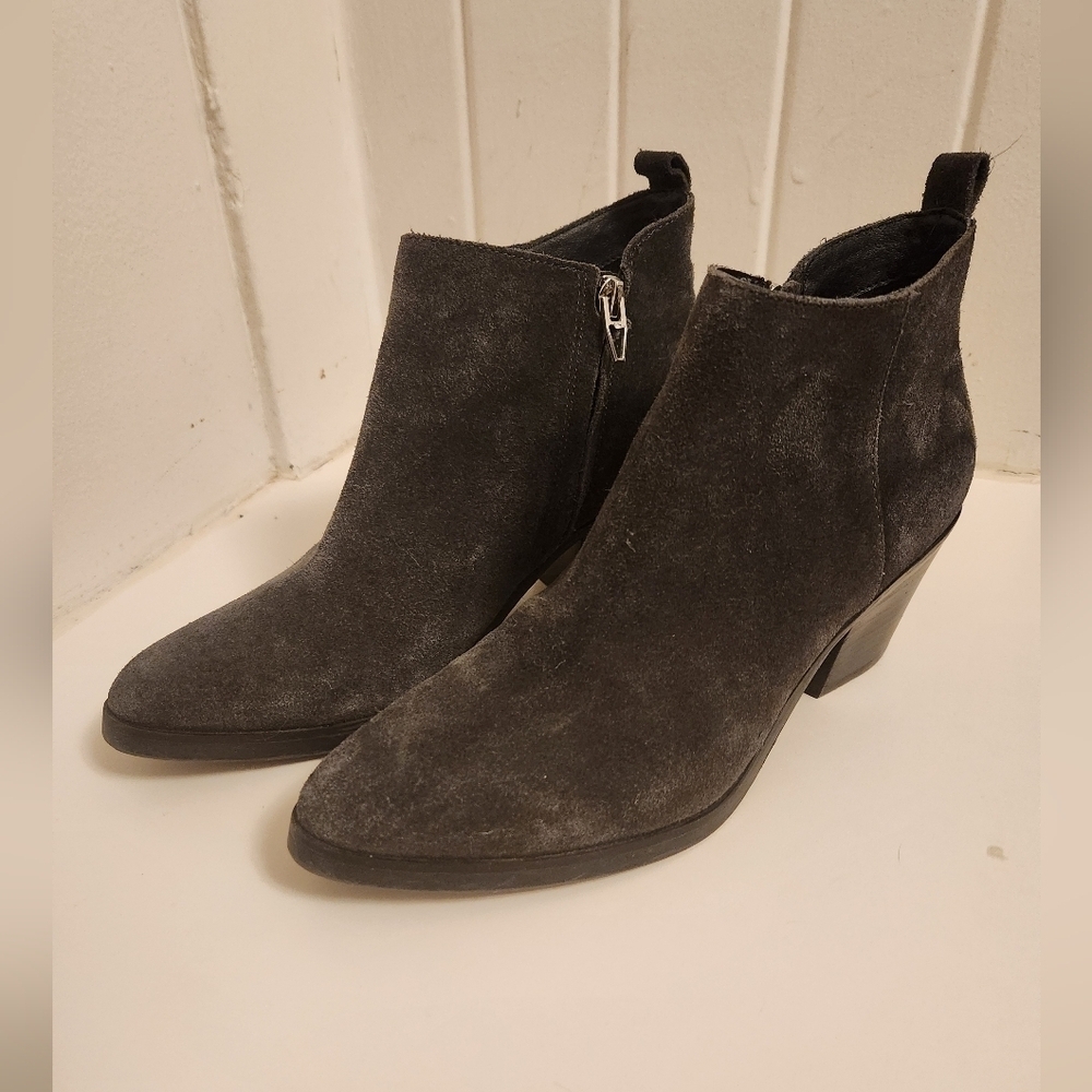 DOLCE VITA Gray Suede Booties Size 7.5 - Picture 3 of 7
